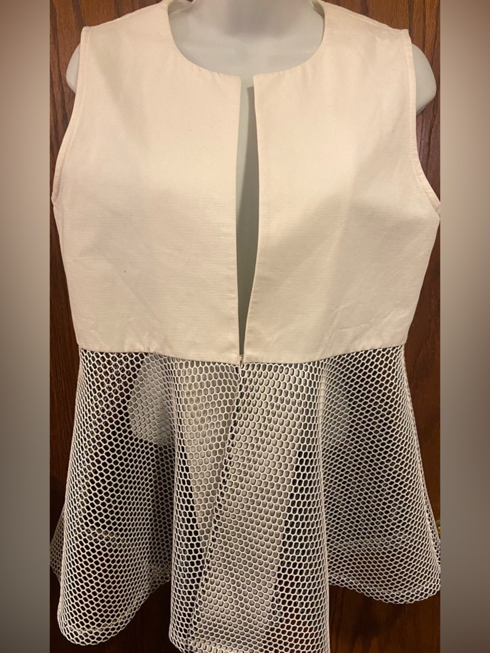 white Luii sleeveless vest textured mesh net size small